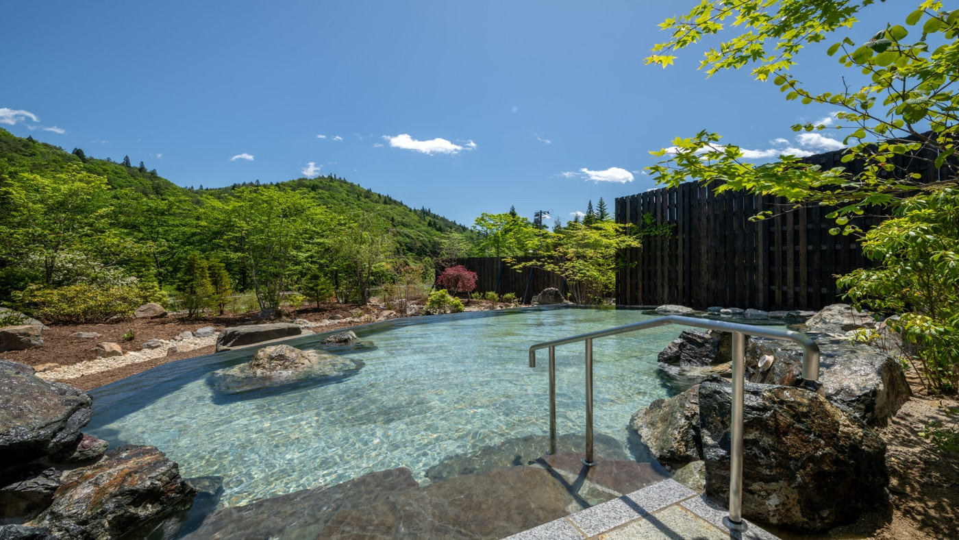 シックで落ち着いた宿。源泉かけ流しをお部屋で♪4036129