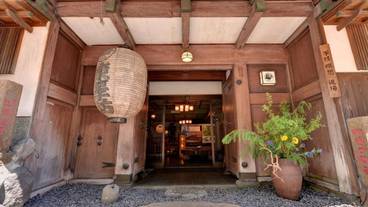 施設の入り口 / 9