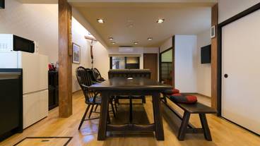 客室内のダイニングエリア / 20