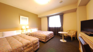 ツインルームシングルサイズベッド 2 台喫煙可