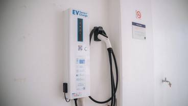 電気車両充電スタンド / 10