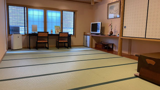 エコノミー 4 人部屋