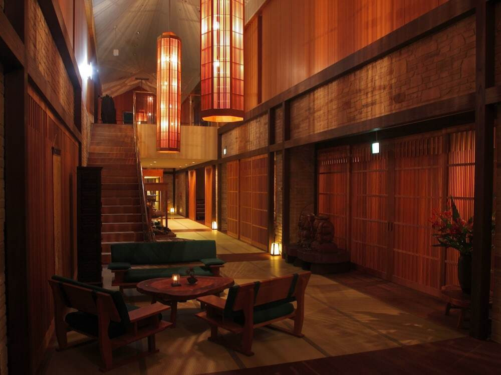 神代木と飛騨家具が素敵。こだわりの空間でくつろぐ大人宿3541844