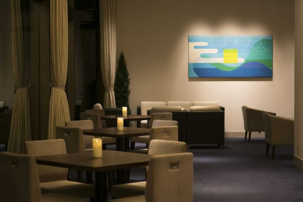 ロビーラウンジ