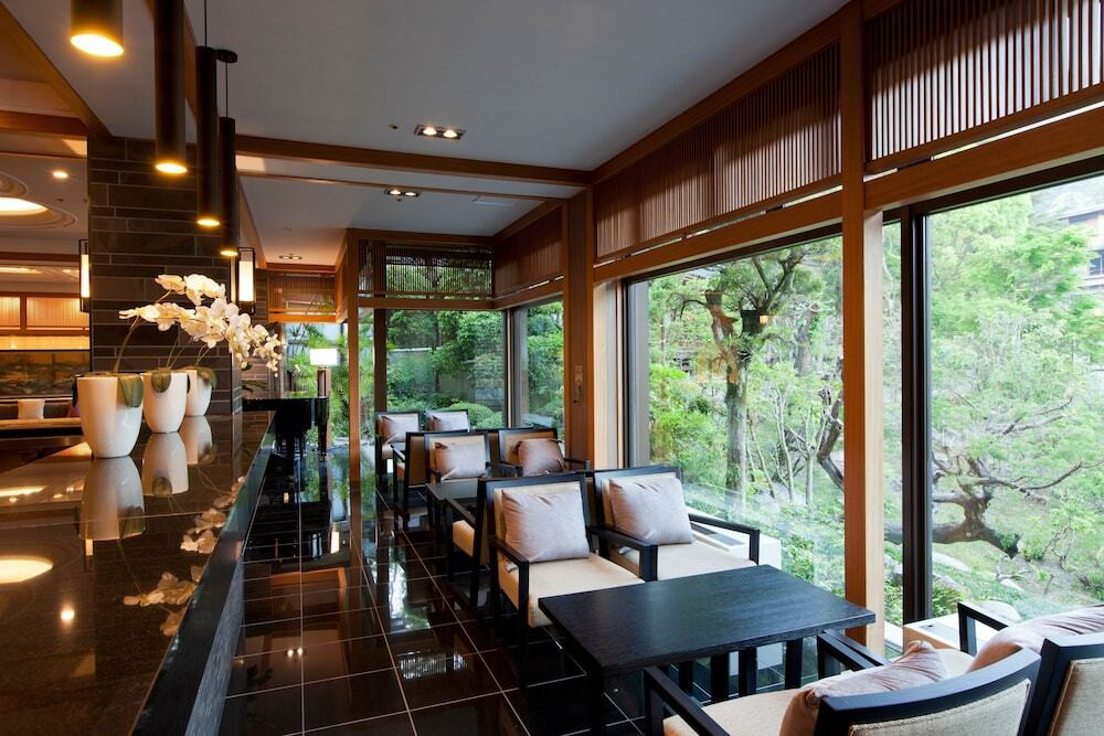 宮島グランドホテル有もと4020817