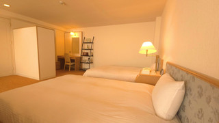 [禁煙] 和洋室 (2階) : 8畳+洋室