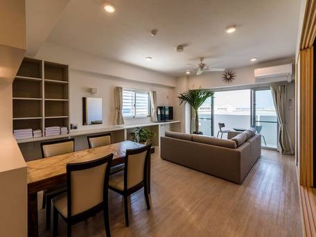 MINATO Chatan Seaside Condominium / 1