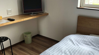 ルーム セミダブルベッド 1 台 禁煙