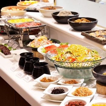 トロりとした源泉が本格的。美味しい朝食ビュッフェにほっこり3995890