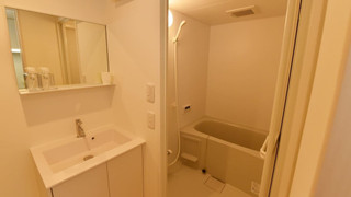 シングルルーム B302