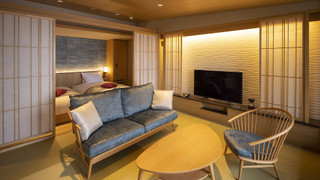 湖游 エレガントスイート(天然温泉 半露天風呂付き・禁煙)