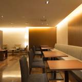 プレミアムラウンジ / 4