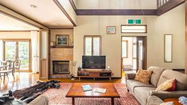 ロビーラウンジ / 3