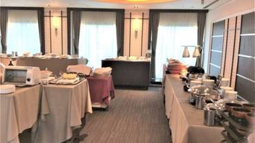 朝食スペース / 7