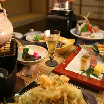 5. 竹林に囲まれた貸切風呂でゆったりと「湯の宿おお川」4247798