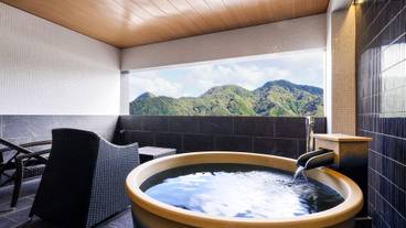 特別室の客室露天風呂② / 4