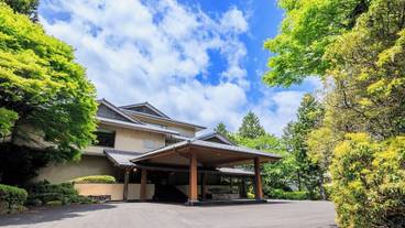 施設の入り口 / 23