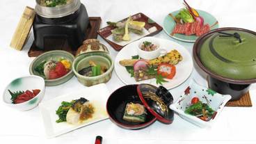 食事・飲み物 / 8