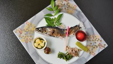 食事・飲み物 / 4