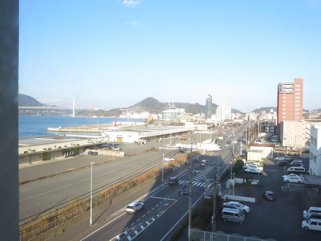 門司港レトロ方向の眺望です。上階ならもっと良い景色かも？