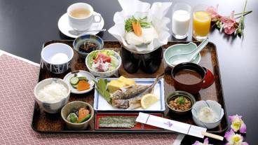 食事・飲み物 / 1