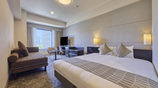 デラックスキング<ソファベッド/ユニットバス>禁煙 / ハイフロア