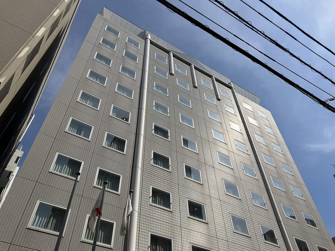 この辺りは建物が立て込んでいて、眺望は期待薄です