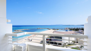 ルーム ダブルベッド 1 台 オーシャンビュー タワー(ダブルルーム)