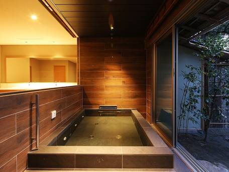 文珠荘 松露亭 / 4