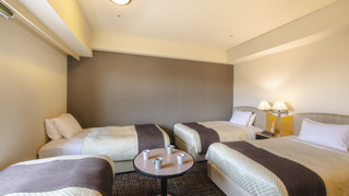 トリプルルーム + 1エキストラベッド (4名利用) 喫煙可