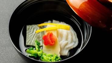 旅館のお食事処 / 37