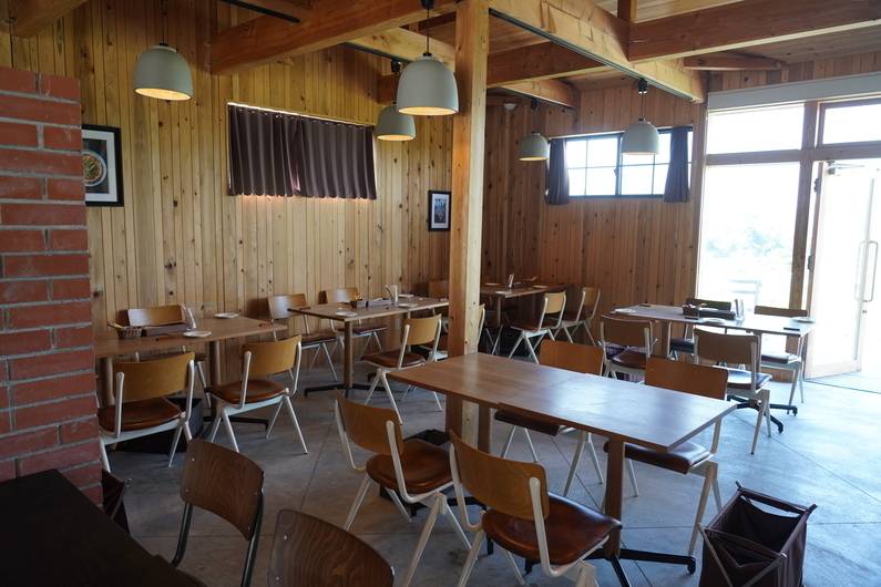 ノウニエール 店内 / 4