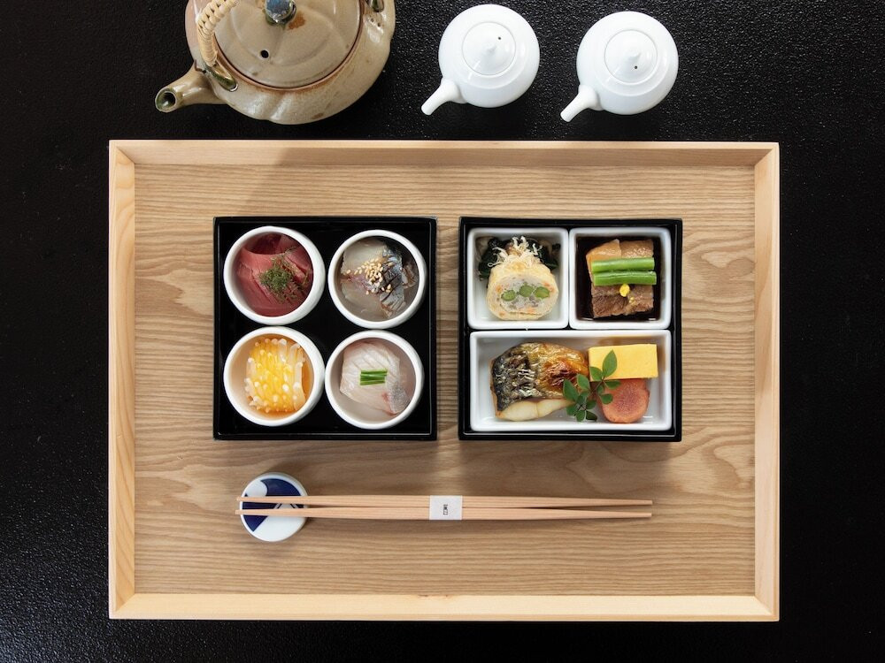 朝食