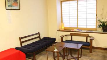 ロビーラウンジ / 3