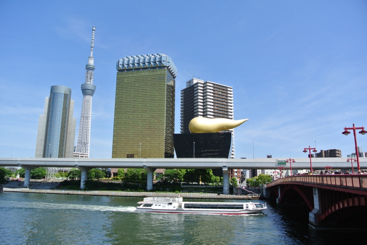 東京の名所を巡る水上バス1182249
