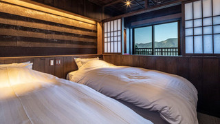 本館和モダン 浅間 - 懐石コースの夕食と和定食の朝食（ともに魚介類が中心）の1泊2食付