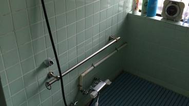 バスルームのシャワー / 17