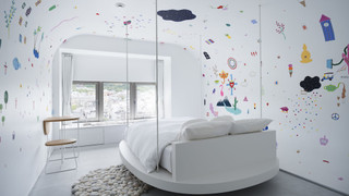 Tunnel of dreams “Dream of a trip, journey of a dream” by Lulu Kouno