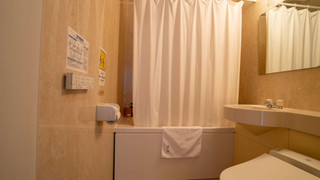 和室　３人部屋、 布団３つ、(禁煙)