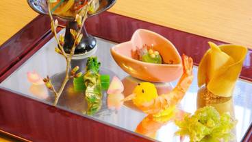 食事・飲み物 / 3