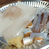 函館朝市 駅二市場 活いか釣り広場（ハコダテアサイチエキニイチバイカツリヒロバ）