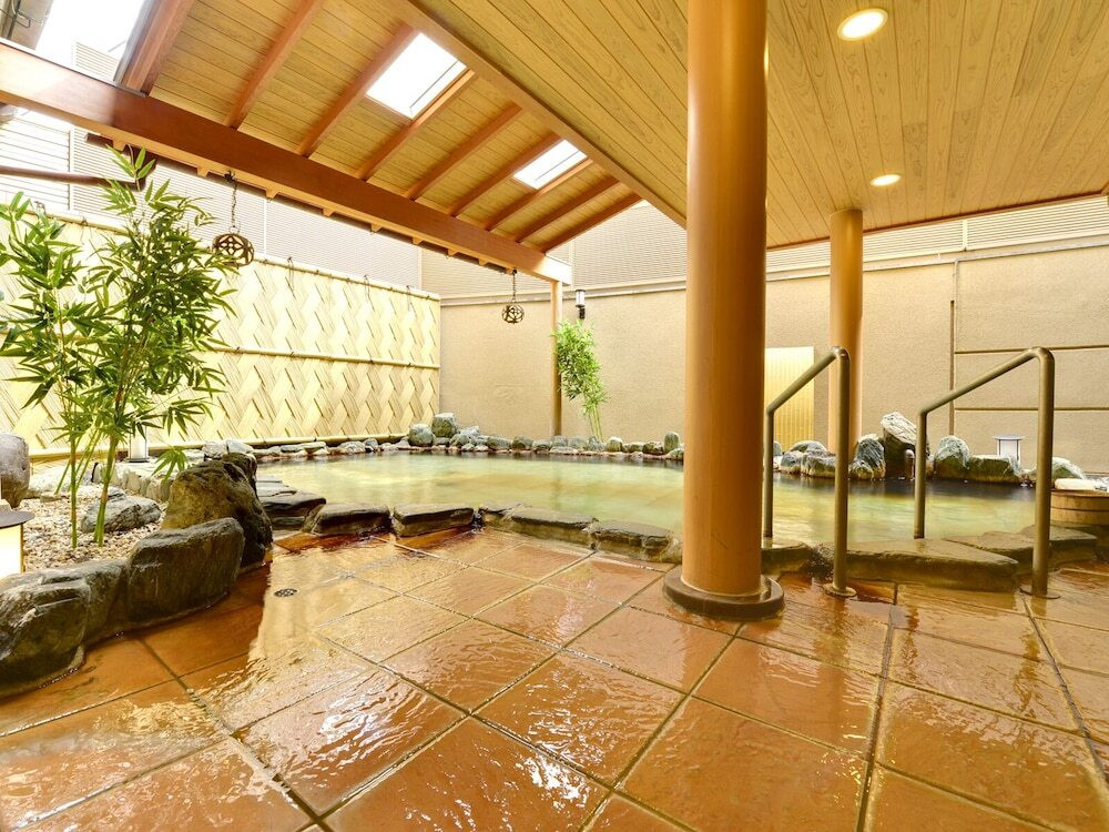 花火大会会場まで徒歩約3分！熱海七湯の自家源泉を持つ老舗旅館3933769