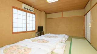 和室 共用バストイレ 6名用 禁煙