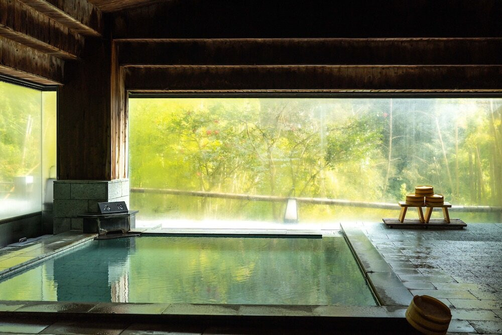 4. 霧島もみじ谷 静流荘3966983