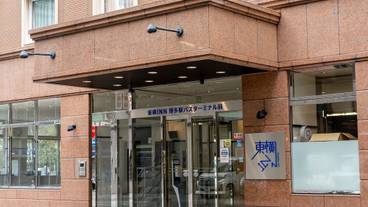 施設の入り口 / 8