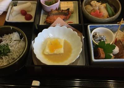 季節料理　あら珠