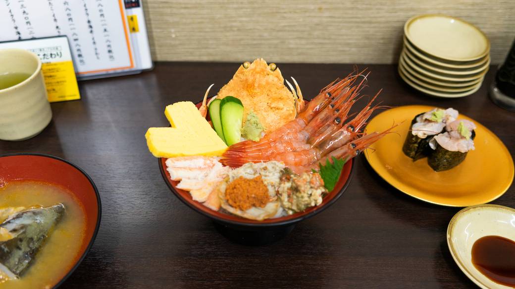 近江町市場の海鮮丼 / 2