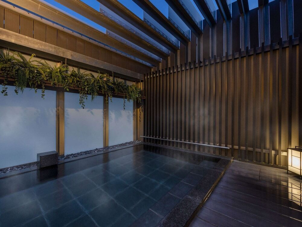 心地よい琉球畳の客室と最上階の大浴場でリラックス4229111