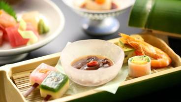 食事・飲み物 / 16