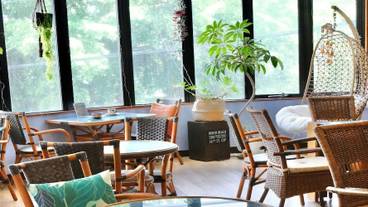 ロビーラウンジ / 6